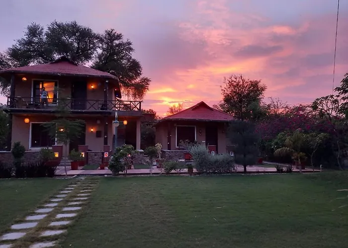 Hotel with Tennis: Hathi Mauja